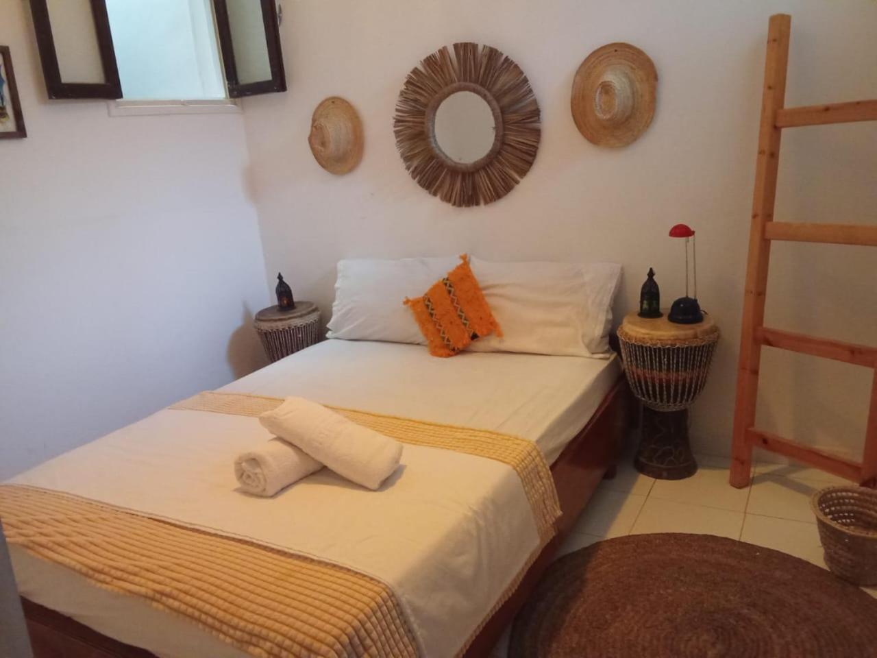 Surfer Rosa Hostel Tamraght Extérieur photo