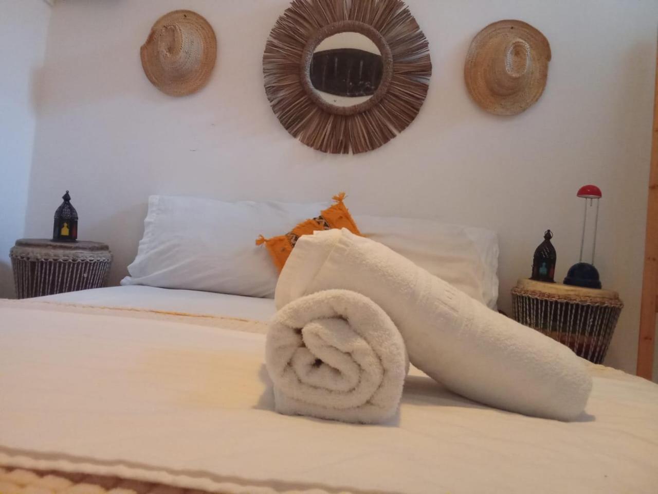 Surfer Rosa Hostel Tamraght Extérieur photo
